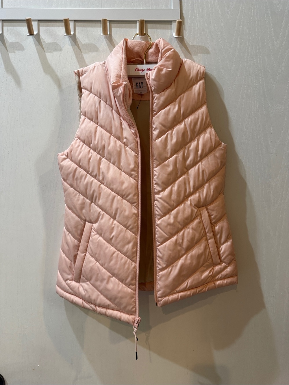 GAP Soft Blush Quilted Puffer Vest